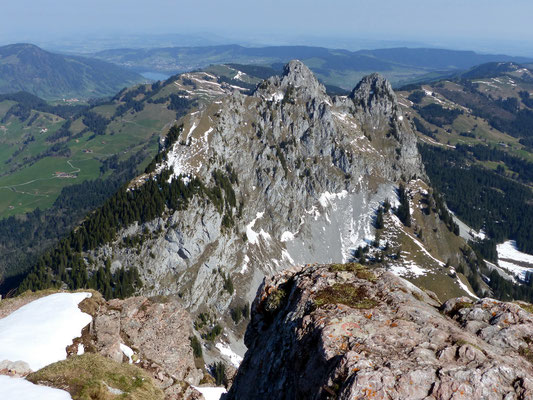 Nebengipfel - Kleiner Mythen 1811 M - Haggenspitz 1761 M