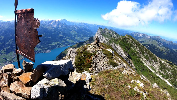 Gipfelblick nach Südwest - Walensee