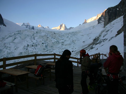 Aufbruch - Refuge du Requin