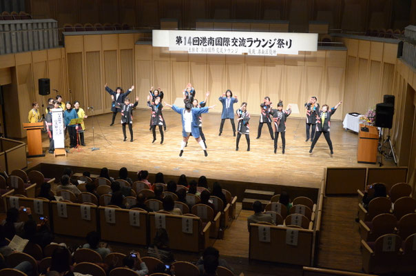 日本語教室「くらす会」中国語入門（日本の歌、ダンス）