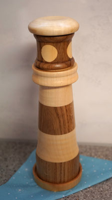 Leuchtturm Pfeffermühle -- steckbar 
