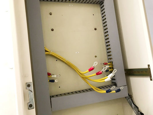 動力用電気コンバーター交換工事の様子。その4【新潟】