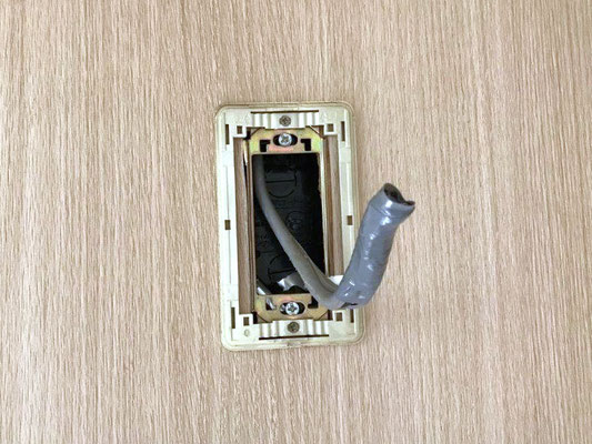 エアコン用のコンセント取付の様子。その2【新潟】