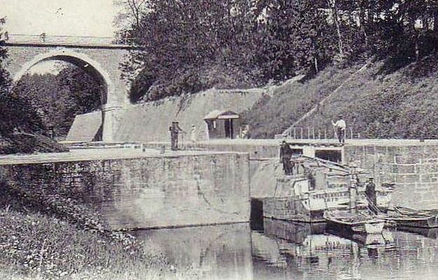 Entrée de l'écluse de Meaux