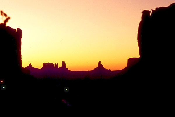 Sonnenuntergang im Monument Valley, Utah 1984