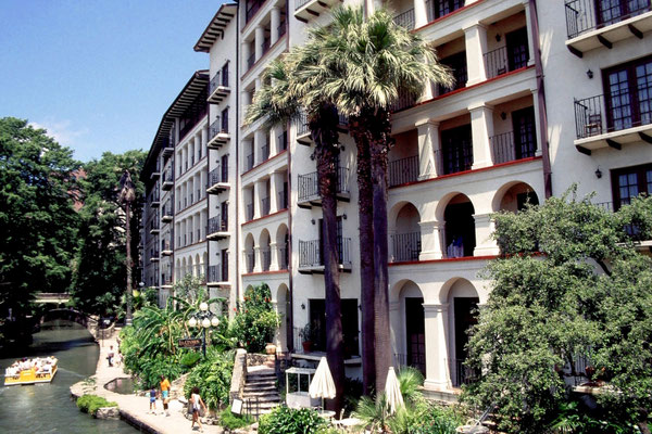 La Mansion del Rio Hotel in San Antonio, Tx. 1987
