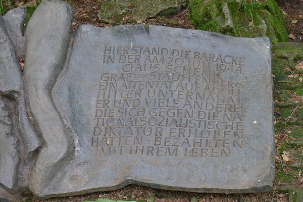 Visite de la « Tanière du Loup » : Le lieu de l’attentat