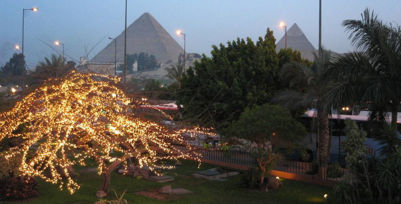 Le Caire, vue sur les pyramides