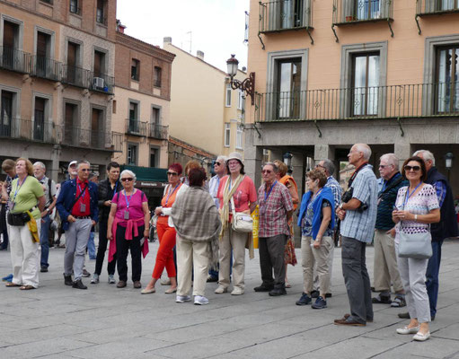 Le groupe des AFCS à la Plaza mayor de Ségovie
