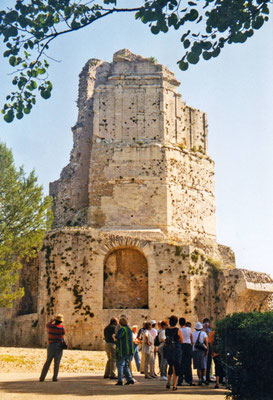 Nîmes - la Tour Magne