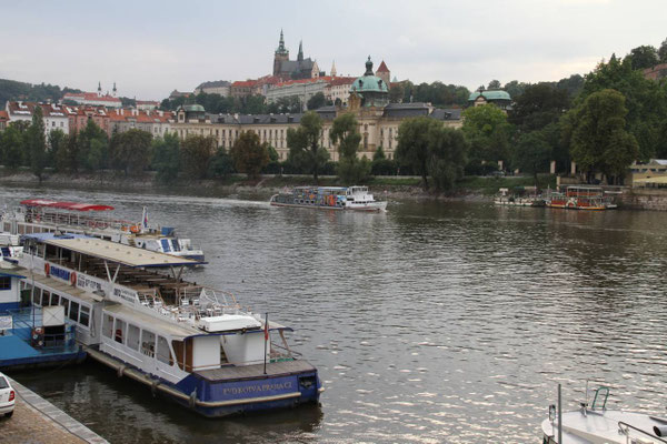 Prague : Vltava et Hradčany