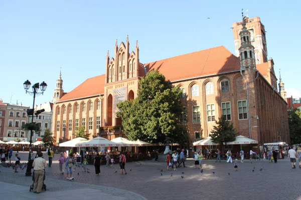 Place du marché à Torun