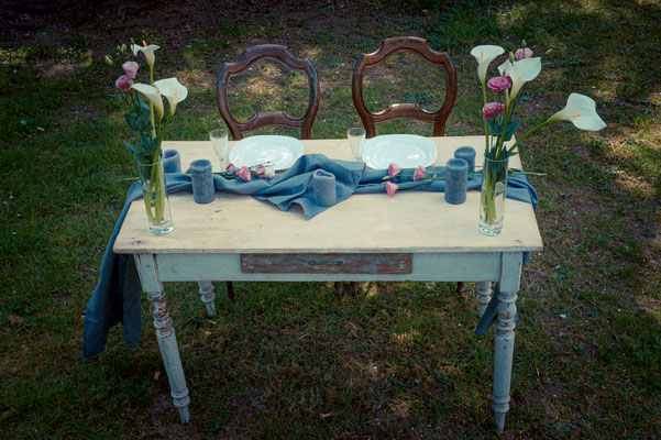 Wedding Hochzeit Trauung Hochzeitstisch Massivholz Natur Vintage Möbel Holz  Antik Furniture Mülheim an der Ruhr Brocante Alt Möbel Ruhrgebiet Shabby Chic Echtholz Antik 50er Chippendale Louis Philippe.jpg