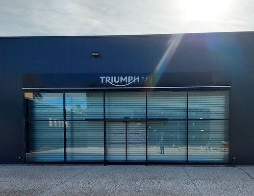 Rideau métallique fermeture magasin triumph SMF
