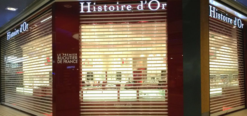 Rideau transparent SMF boutique