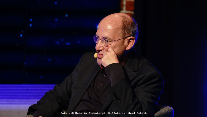 Gregor Gysi bei UNTERGERGS UNIVERSUM, Foto:MiO Made in Oldenburg®, MiOfoto.de, Gerd Schütt