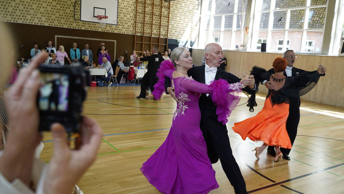 111 Tanzen_TTC_Oldenburg_FOTO_www.MiOfoto_de_Gerd_Schuett
