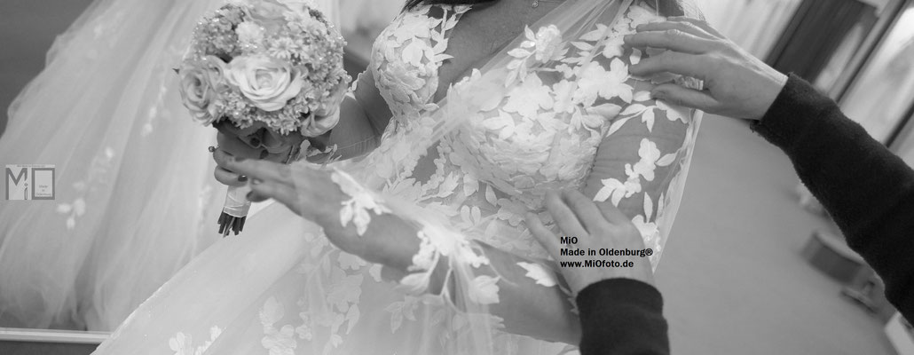Braut und Abendmode, Böning-Modehaus,Model Bettina,_Foto_MiO_Made_in_Oldenburg®_wwwMiOfotode