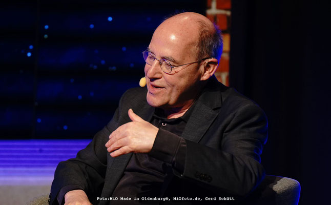 Gregor Gysi bei UNTERGERGS UNIVERSUM, Foto:MiO Made in Oldenburg®, MiOfoto.de, Gerd Schütt