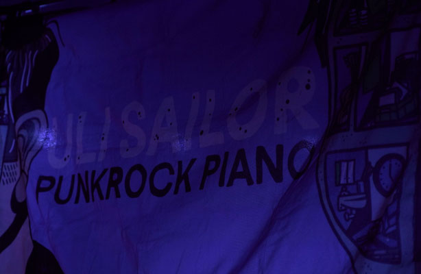 PunkRockPiano_Uli_Sailor_FOTO_wwwMiOfoto_de_Gerd_Schuett