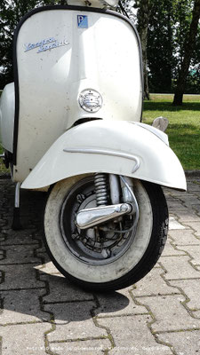 Vespa_Treffen_Foto_MiOfoto_de_Gerd_Schuett