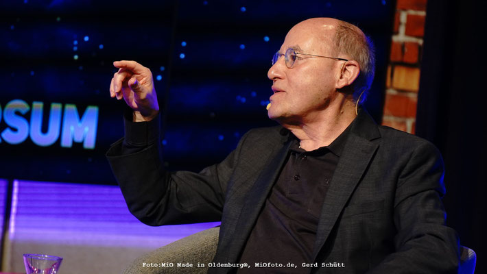 Gregor Gysi bei UNTERGERGS UNIVERSUM, Foto:MiO Made in Oldenburg®, MiOfoto.de, Gerd Schütt