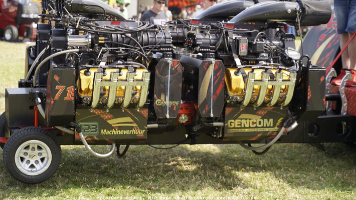 Trecker_Pulling_FOTO_www.MiOfoto_de