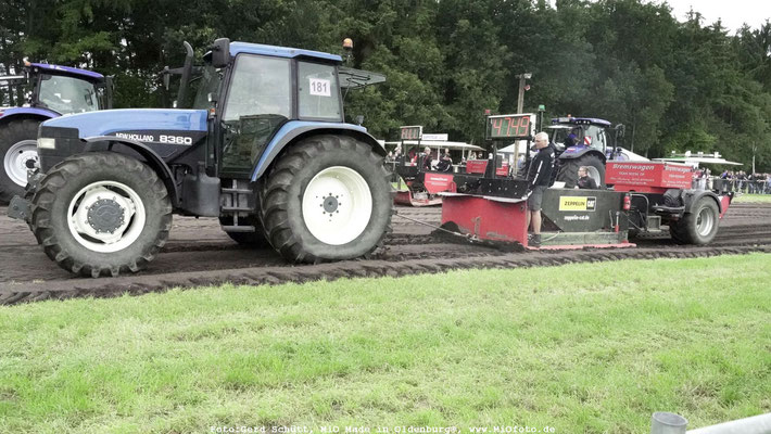 Trecker_Treck_Wemkendorf_FOTO_www.MiOfoto_de