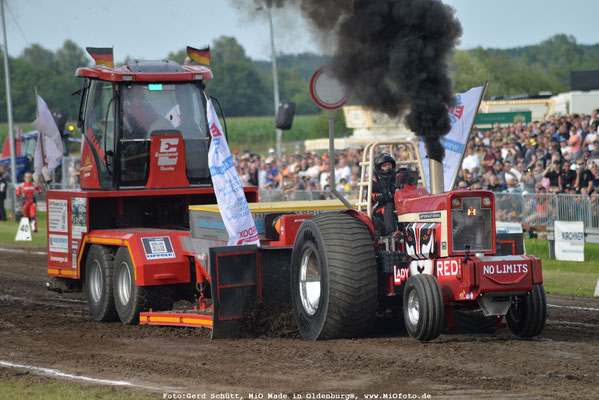 Trecker_Pulling_FOTO_www.MiOfoto_de