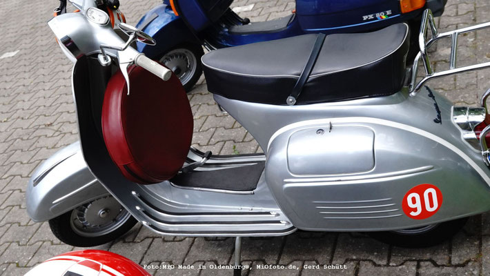 Vespa_Treffen_Foto_MiOfoto_de_Gerd_Schuett