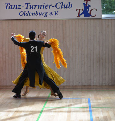 125 Tanzen_TTC_Oldenburg_FOTO_www.MiOfoto_de_Gerd_Schuett