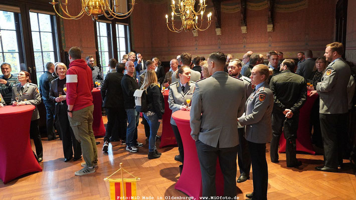 Bürgermeisterin begrüßt nach Oldenburg versetzte Bundeswehr-Angehörige