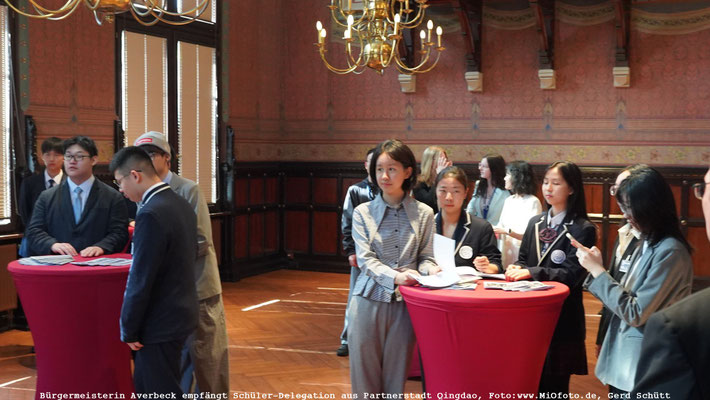 Bürgermeisterin Averbeck empfängt Schüler-Delegation aus Partnerstadt Qingdao, Foto:MiO Made in Oldenburg®, MiOfoto.de, Gerd Schütt