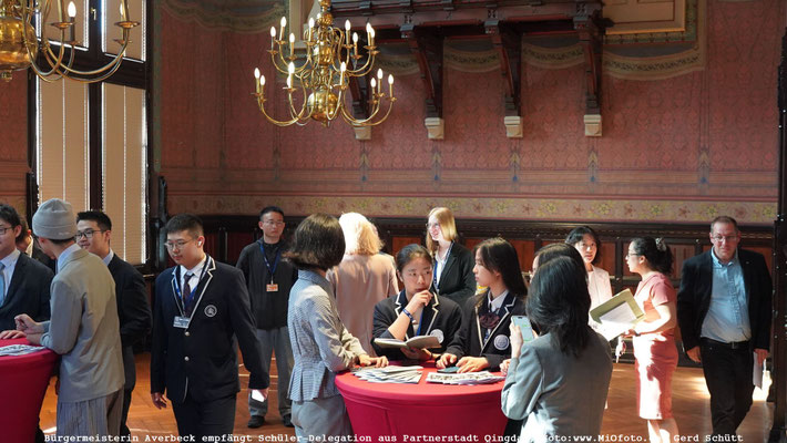 Bürgermeisterin Averbeck empfängt Schüler-Delegation aus Partnerstadt Qingdao, Foto:MiO Made in Oldenburg®, MiOfoto.de, Gerd Schütt