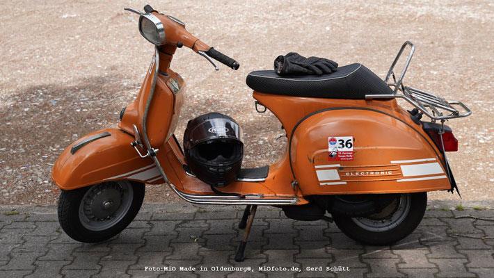 Vespa_Treffen_Foto_MiOfoto_de_Gerd_Schuett