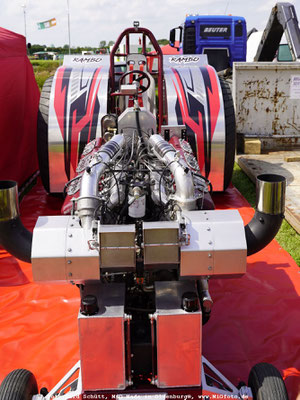 Trecker_Pulling_FOTO_www.MiOfoto_de