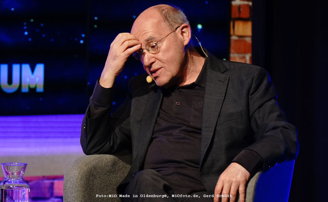 Gregor Gysi bei UNTERGERGS UNIVERSUM, Foto:MiO Made in Oldenburg®, MiOfoto.de, Gerd Schütt