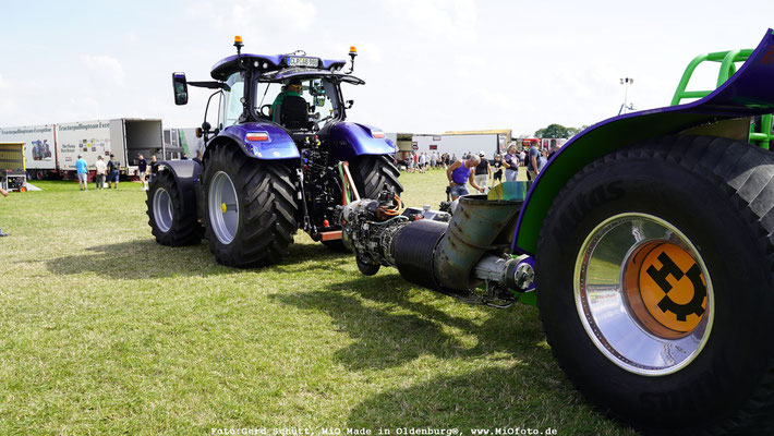 Trecker_Pulling_FOTO_www.MiOfoto_de
