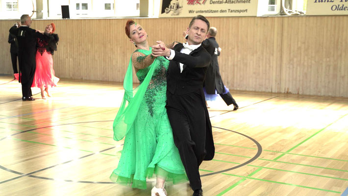 106 Tanzen_TTC_Oldenburg_FOTO_www.MiOfoto_de_Gerd_Schuett