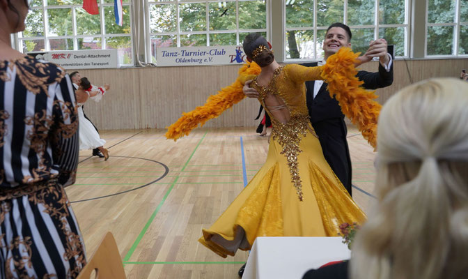 117 Tanzen_TTC_Oldenburg_FOTO_www.MiOfoto_de_Gerd_Schuett