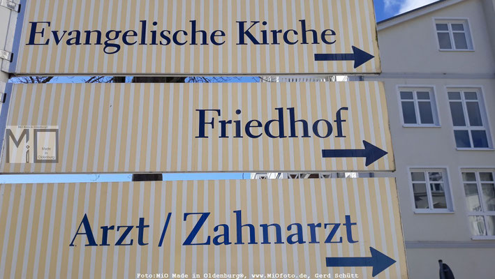 Hinweisschilder, Foto:MiO Made in Oldenburg®, www.MiOfoto.de, Gerd Schütt