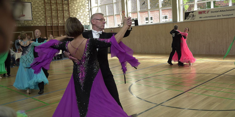 107 Tanzen_TTC_Oldenburg_FOTO_www.MiOfoto_de_Gerd_Schuett
