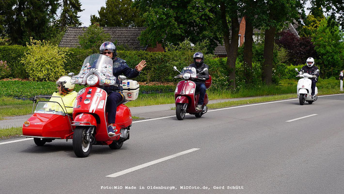 Vespa_Treffen_Foto_MiOfoto_de_Gerd_Schuett