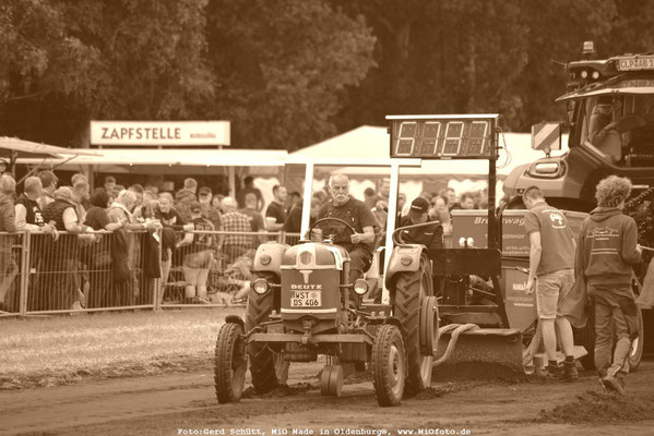 Trecker_Treck_Wemkendorf_FOTO_www.MiOfoto_de