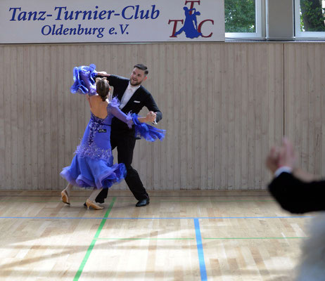 126 Tanzen_TTC_Oldenburg_FOTO_www.MiOfoto_de_Gerd_Schuett