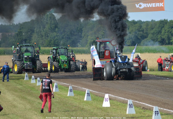 Trecker_Pulling_FOTO_www.MiOfoto_de
