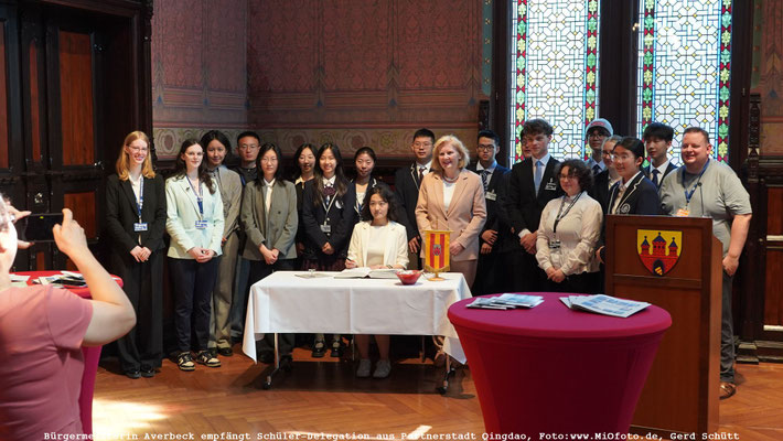 Bürgermeisterin Averbeck empfängt Schüler-Delegation aus Partnerstadt Qingdao, Foto:MiO Made in Oldenburg®, MiOfoto.de, Gerd Schütt