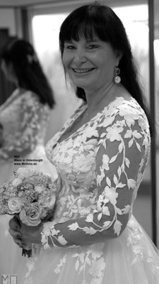 Braut und Abendmode, Böning-Modehaus,Model Bettina,_Foto_MiO_Made_in_Oldenburg®_wwwMiOfotode