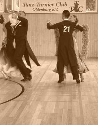119 Tanzen_TTC_Oldenburg_FOTO_www.MiOfoto_de_Gerd_Schuett