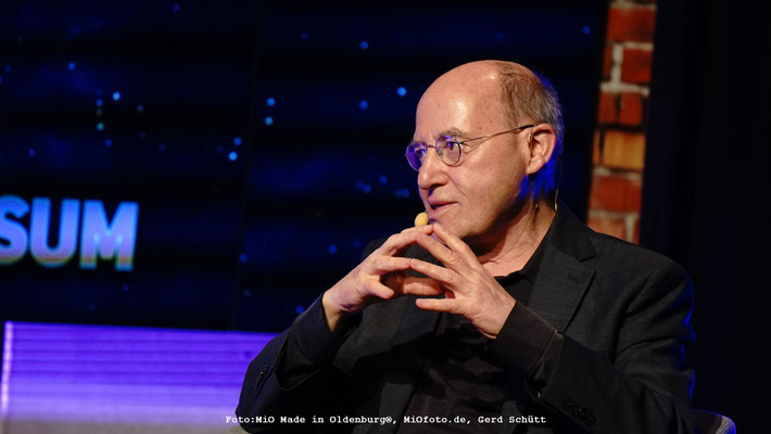 Gregor Gysi bei UNTERGERGS UNIVERSUM, Foto:MiO Made in Oldenburg®, MiOfoto.de, Gerd Schütt